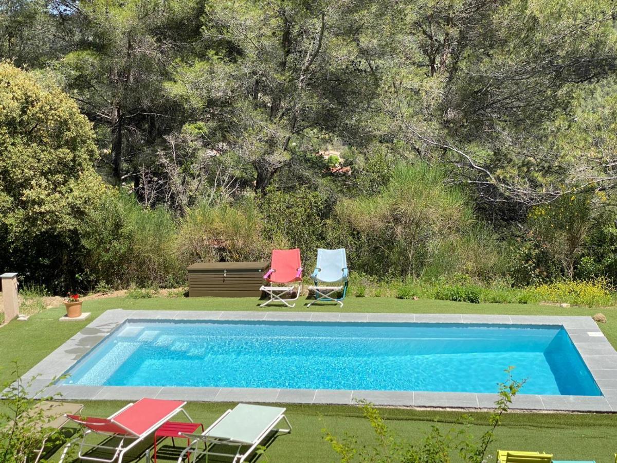 Le Gite Des Cadieres Apartment Evenos Exterior photo
